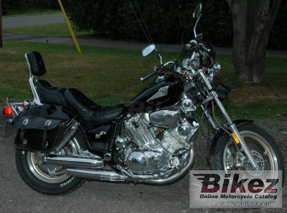 1997 Yamaha XV 1100 Virago photo